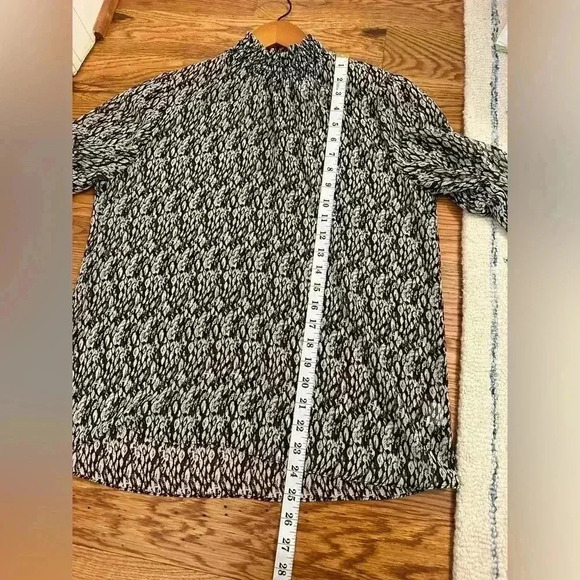 MISA Los Angeles Giana Smock Neck Top In Black White Snake Medium - Picture 13 of 13